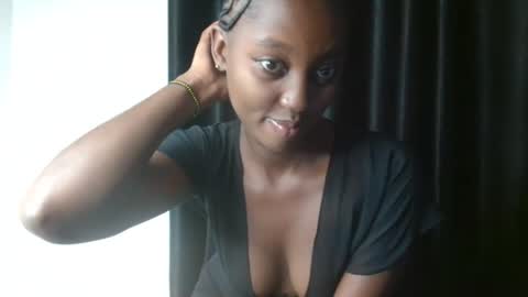 Snapshot of breezykan123 chatting on April 2026 02:47:01 AM breelia online show from April 2026 02:47:01 AM