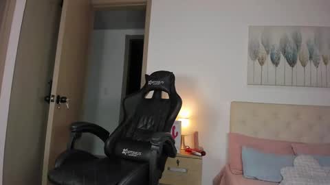 Snapshot of brenda_x_x chatting on January 2025 03:41:02 AM Brenda online show from January 2025 03:41:02 AM