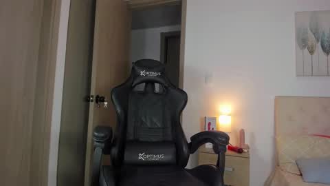 Snapshot of brenda_x_x chatting on January 2025 01:22:01 AM Brenda online show from January 2025 01:22:01 AM