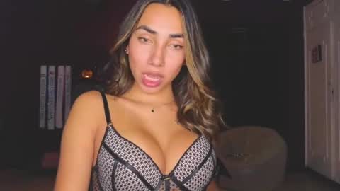 brendaaguerra online show from January 2025 11:59:01 PM