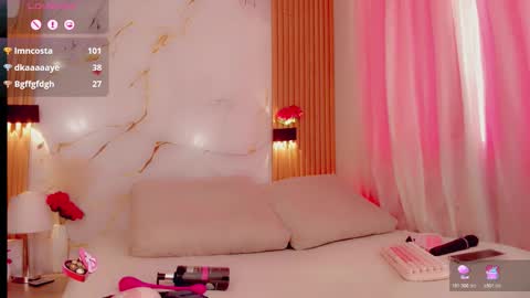 brendasquirtx online show from November 2025 04:29:02 PM