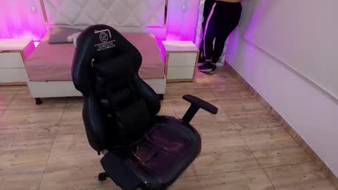 BRENDDA  online show from October 2025 03:28:02 AM