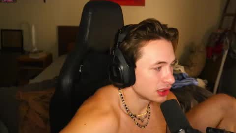 brentonverde online show from December 2024 12:25:01 AM