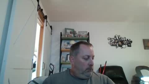 Snapshot of brettsky chatting on December 2024 08:17:01 PM hey online show from December 2024 08:17:01 PM