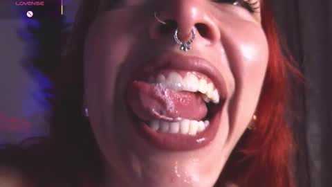 Bri  online show from November 2025 08:51:01 PM