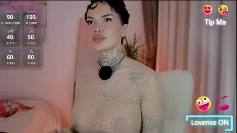 Snapshot of briannaxmoon chatting on November 2025 04:24:01 PM Briana online show from November 2025 04:24:01 PM