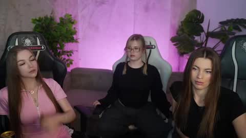 Diamonds Girls online show from June 2026 02:33:01 PM