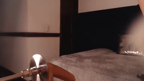 Brigith online show from November 2025 03:51:02 AM