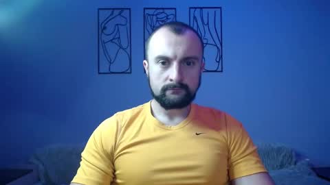 brindlefly69 online show from December 2024 03:31:01 PM