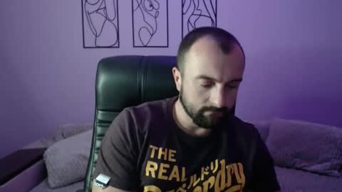 brindlefly69 online show from September 2025 11:21:02 AM