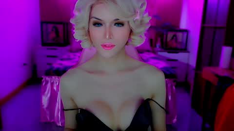 brionatop online show from October 2025 11:52:02 PM