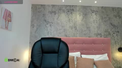 Snapshot of brithanycollins chatting on October 2025 12:35:02 PM Brithany online show from October 2025 12:35:02 PM