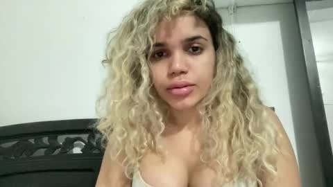 brithneysquirt online show from December 2025 01:02:02 AM