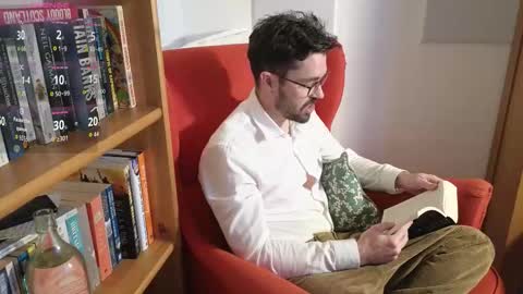 Snapshot of britishpoet69 chatting on November 2025 04:07:02 PM British Poet online show from November 2025 04:07:02 PM