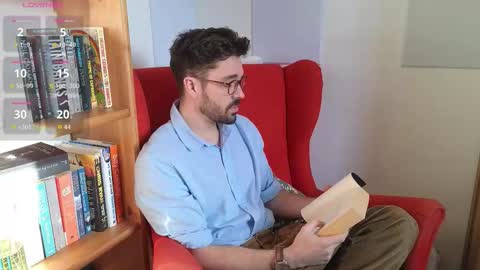 Snapshot of britishpoet69 chatting on November 2025 12:30:01 PM British Poet online show from November 2025 12:30:01 PM