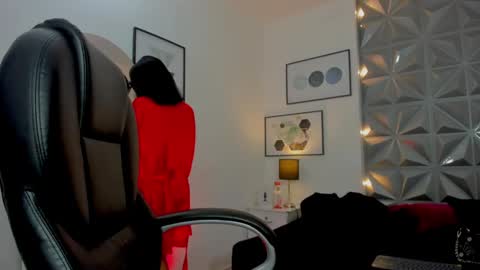 Britney online show from September 2025 05:18:02 PM