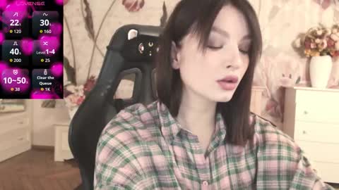 britneybarker online show from September 2025 01:22:01 AM