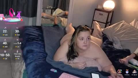 brkenprincess81 online show from November 2025 10:37:02 AM