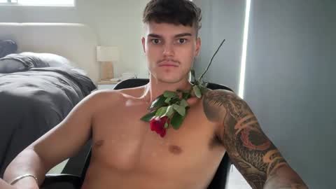 BrooklynTay online show from February 2026 02:41:01 AM