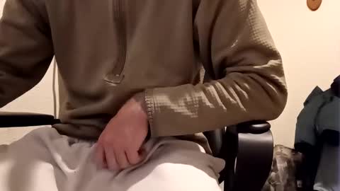 Snapshot of broski2002633810 chatting on October 2025 06:17:01 AM broski2002633810 online show from October 2025 06:17:01 AM