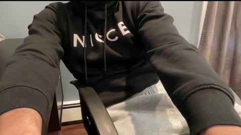 Snapshot of brownboy6999 chatting on January 2025 08:28:02 PM brownboy6999 online show from January 2025 08:28:02 PM