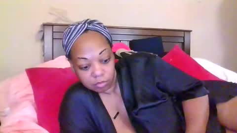 brownroundrenee online show from June 2026 10:39:02 AM