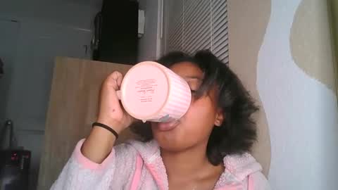 Snapshot of brownsugarcutie3 chatting on October 2025 01:38:01 AM Brownsuagrcutie online show from October 2025 01:38:01 AM