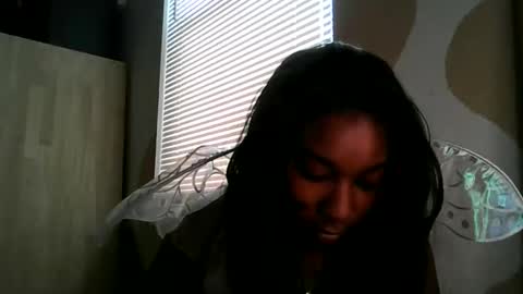 Snapshot of brownsugarcutie3 chatting on October 2025 07:48:02 PM Brownsuagrcutie online show from October 2025 07:48:02 PM