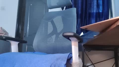 Snapshot of brownuncut3019 chatting on December 2024 12:01:02 PM brownuncut3019 online show from December 2024 12:01:02 PM