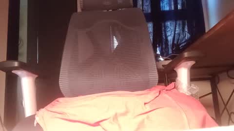 Snapshot of brownuncut3019 chatting on January 2025 12:04:02 PM brownuncut3019 online show from January 2025 12:04:02 PM