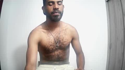 bruce_1111 online show from December 2025 08:37:02 PM