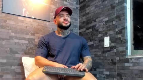 brucedallas online show from February 2026 01:24:02 AM