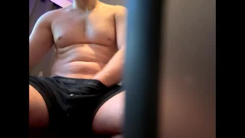 Snapshot of brucelogan80 chatting on December 2025 01:43:01 AM brucelogan80 online show from December 2025 01:43:01 AM