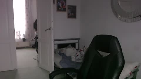 Bruce online show from January 2025 11:43:01 AM