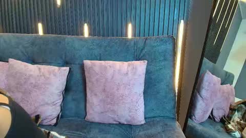 Brunette online show from January 2026 01:14:01 PM