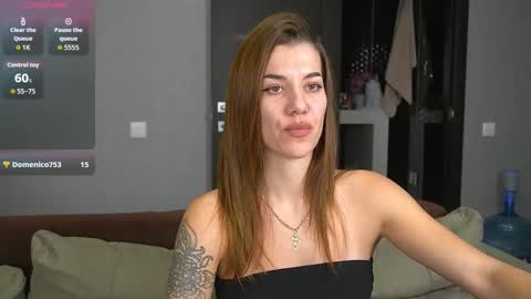 Alice online show from November 2025 09:15:02 PM