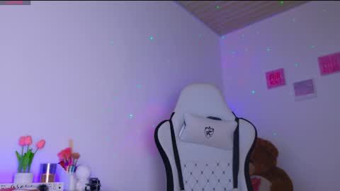 Snapshot of brunetteadams001 chatting on December 2025 05:15:02 AM SARAH online show from December 2025 05:15:02 AM