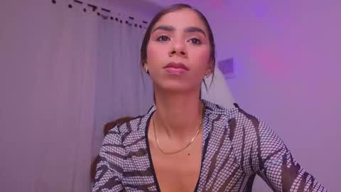 SARAH  online show from February 2026 05:05:01 AM