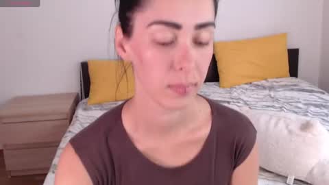 Snapshot of brunettgirl_ chatting on July 2026 06:05:01 AM Ellis online show from July 2026 06:05:01 AM