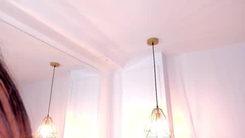     online show from December 2025 09:56:02 PM