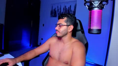 Snapshot of bruno_diaz31 chatting on January 2025 04:12:01 AM Bruno online show from January 2025 04:12:01 AM