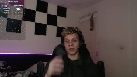 bryamado online show from October 2025 03:04:01 AM