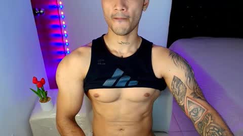 Snapshot of bryan_boy_ chatting on November 2025 10:51:01 PM bryan online show from November 2025 10:51:01 PM