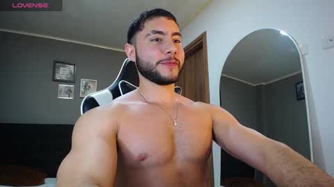Snapshot of bryan_oficials chatting on December 2024 04:27:02 AM bryan_oficials online show from December 2024 04:27:02 AM
