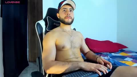 Snapshot of bryan_oficials chatting on September 2025 03:39:02 AM bryan_oficials online show from September 2025 03:39:02 AM