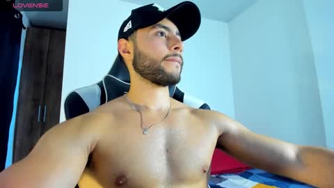 Snapshot of bryan_oficials chatting on October 2025 04:00:02 AM bryan_oficials online show from October 2025 04:00:02 AM