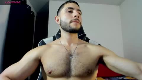 bryan_oficials online show from December 2025 04:52:02 AM