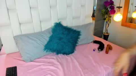 bryna_ online show from January 2025 03:28:02 AM