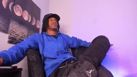 Bryxon  online show from October 2025 04:05:01 PM