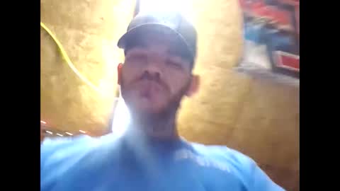 Snapshot of btown3095 chatting on October 2025 03:54:01 PM btown3095 online show from October 2025 03:54:01 PM